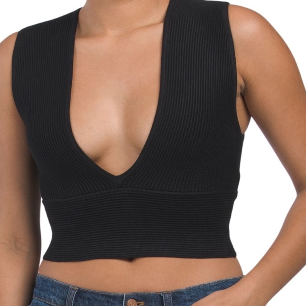 House of Harlow 1960 Luxe Essentials Crop Top Sleeveless Black Medium NWT